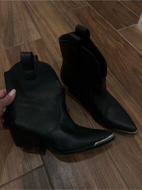 Black Cowboy boots